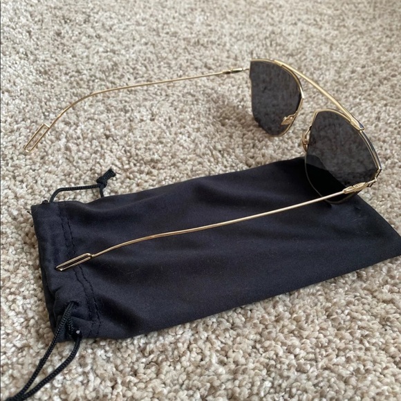 Gold Sunglasses - Picture 3 of 3